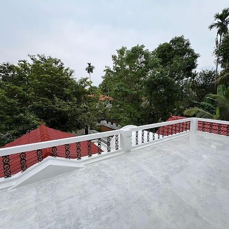 Willa Kalarikkal House Kochi Zewnętrze zdjęcie